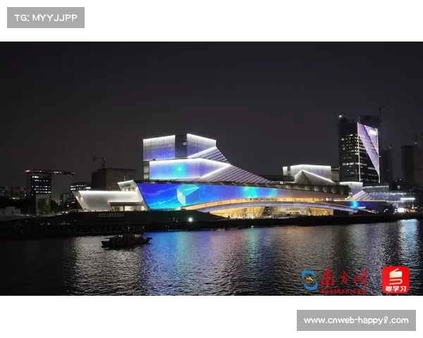 开幕式9块网幕投影,呈现大湾区地标景观 开幕式9块网幕投影,呈现大湾区地标景观